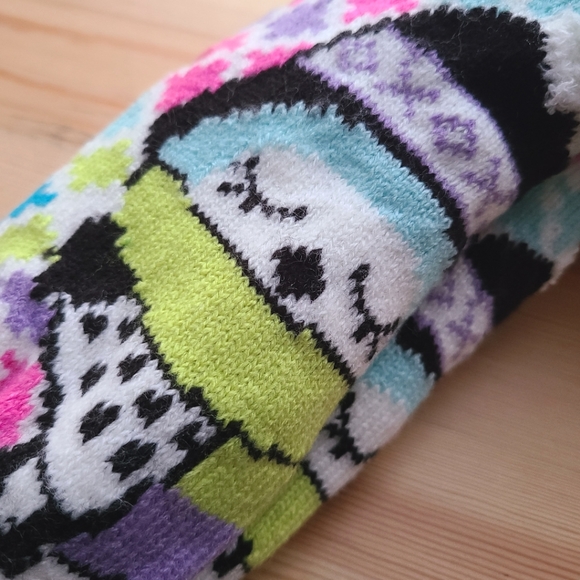 🎉HP🎉 NWT SO Faux Fur Lined Knit Penguin Slipper Socks with Treads 🐧🧦 - Picture 5 of 7